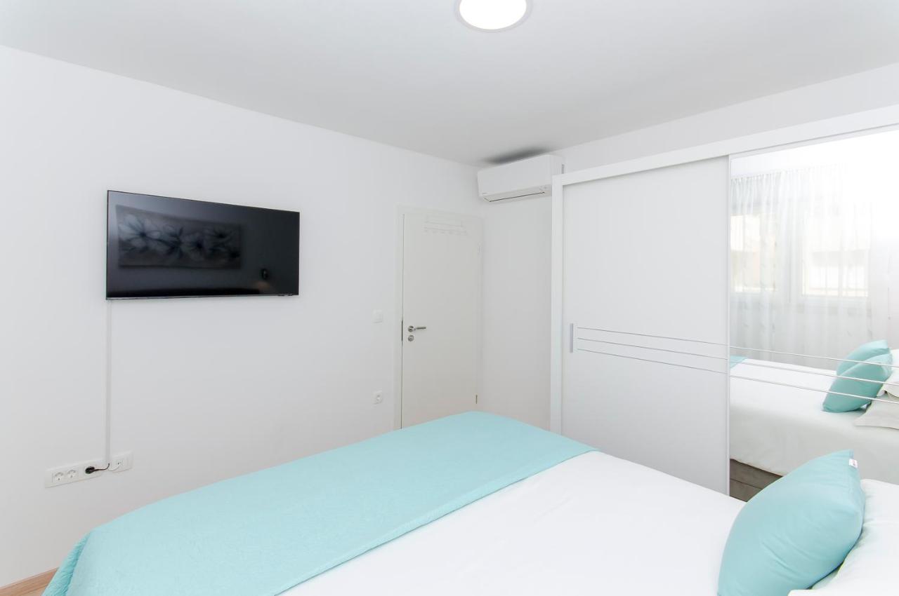 Lanuna Apartment Split Luaran gambar