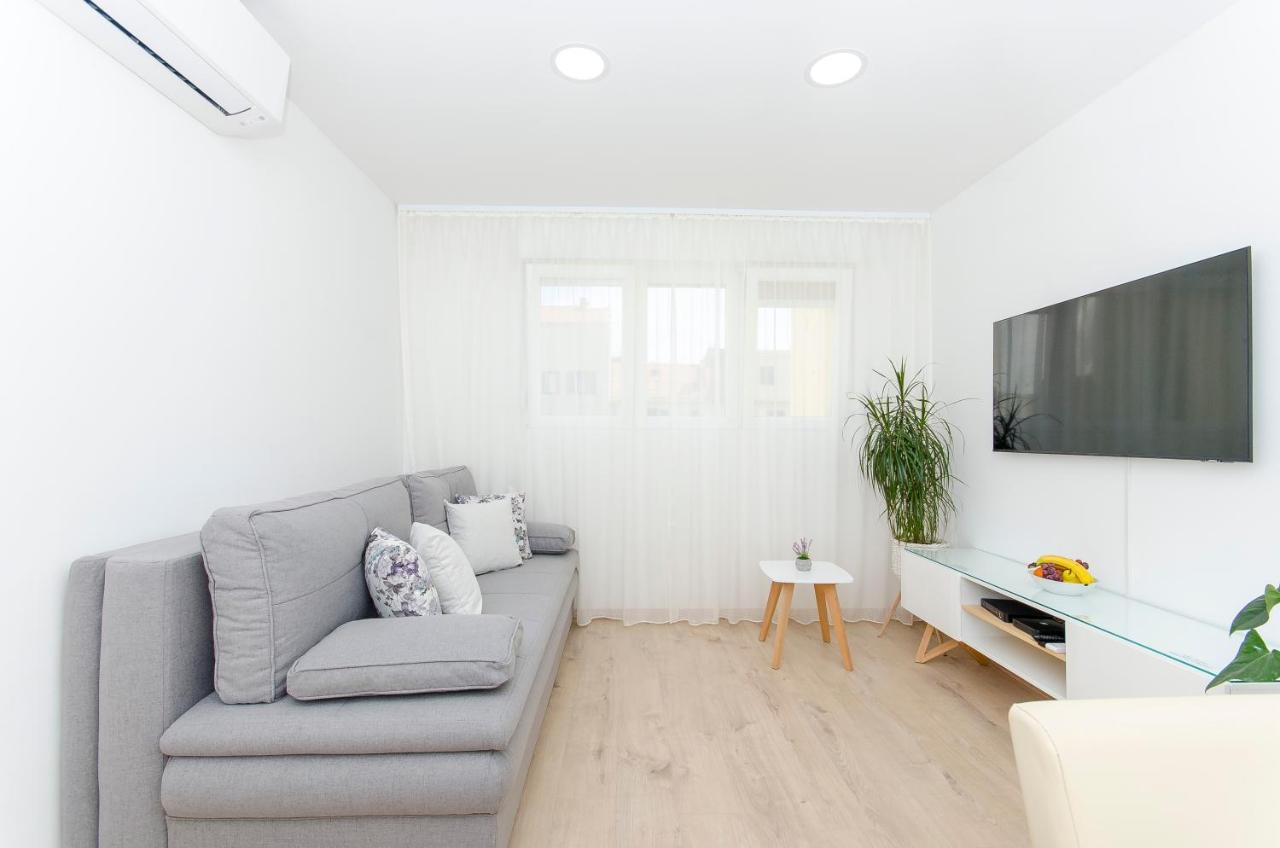 Lanuna Apartment Split Luaran gambar
