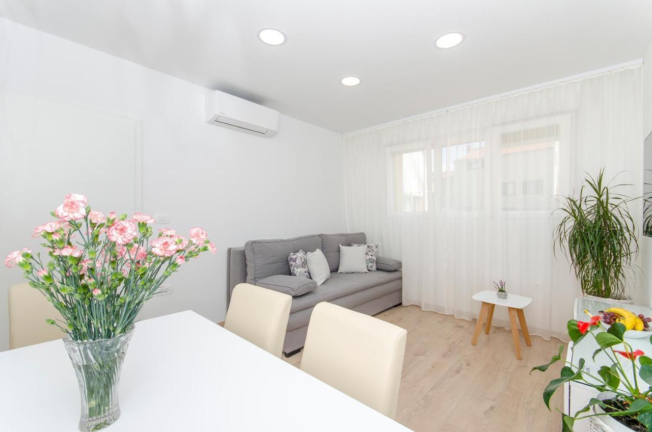 Lanuna Apartment Split Luaran gambar